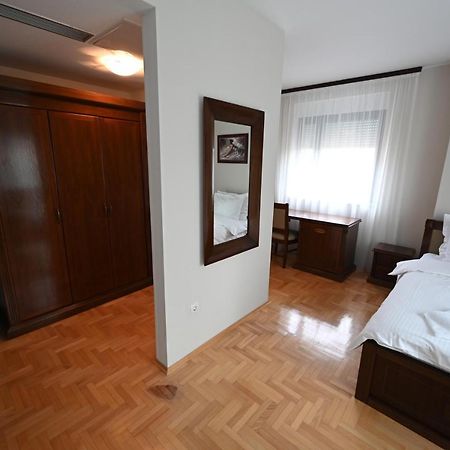 Hotel "Jkc Banja Luka" Dış mekan fotoğraf