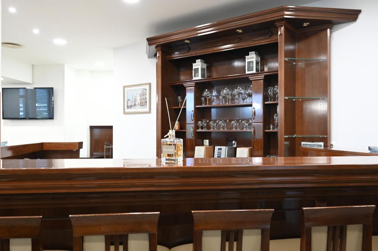 Hotel "Jkc Banja Luka" Dış mekan fotoğraf