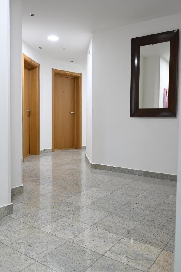 Hotel "Jkc Banja Luka" Dış mekan fotoğraf
