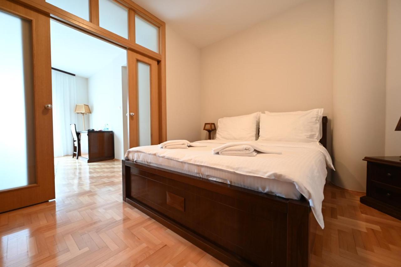 Hotel "Jkc Banja Luka" Dış mekan fotoğraf