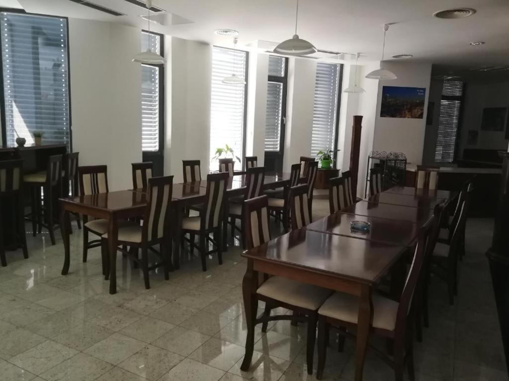 Hotel "Jkc Banja Luka" Dış mekan fotoğraf